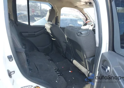 2014 Nissan Xterra Pro-4X из США, поврежденный, VIN 5N1AN0NW4EN813639